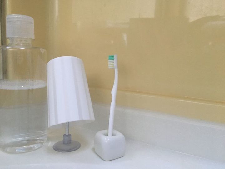 洗面所のコップを立てる 吊るせるアイテムが衛生的で使いやすい サンキュ 洗面所のコップを立てる 吊るせるアイテムが衛生的で使いやすい サンキュ