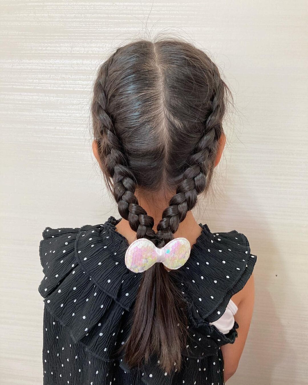 小学生女子も納得のキュートなヘアスタイル。サラツヤヘアとプチプラアクセで無敵！