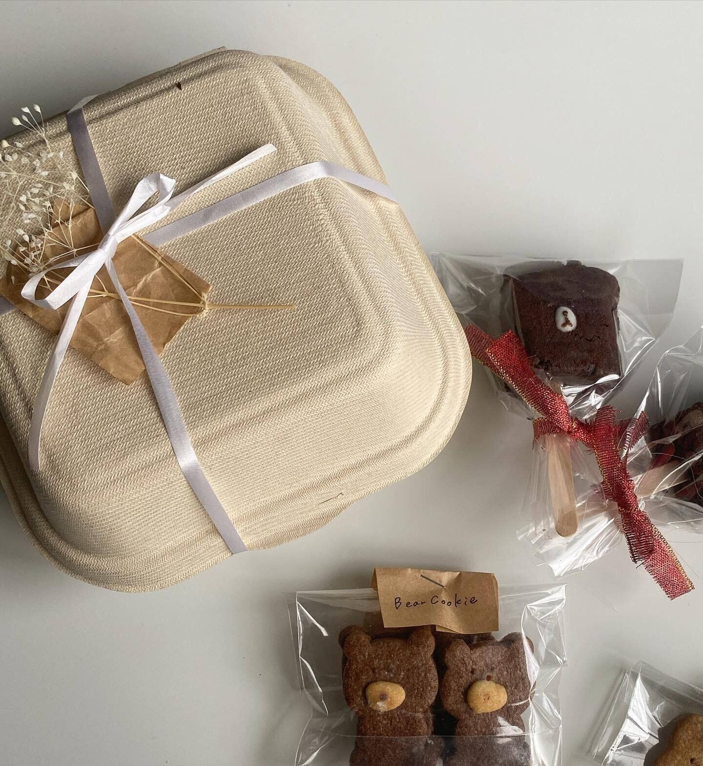 【セリア】バガスのランチボックスはたくさんのお菓子を詰めるだけでおしゃれに見える