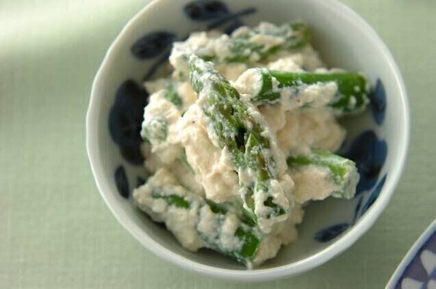 グリーンアスパラの白和え