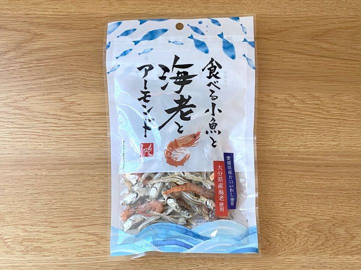 食べる小魚と海老とアーモンド
