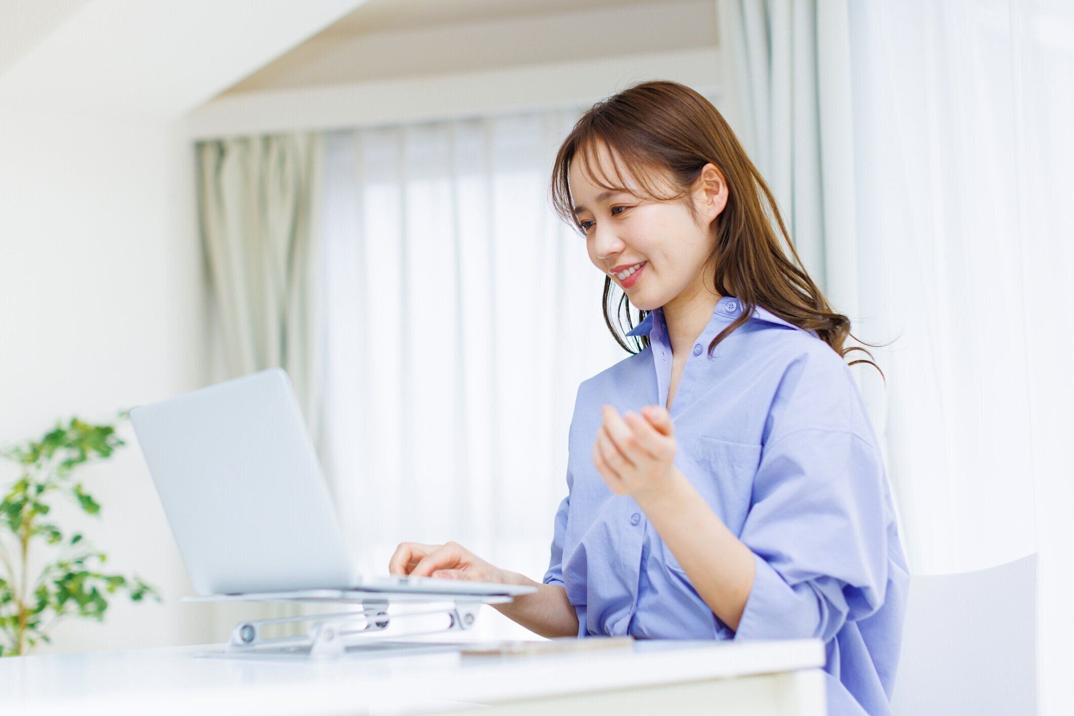 日本の女性自宅で