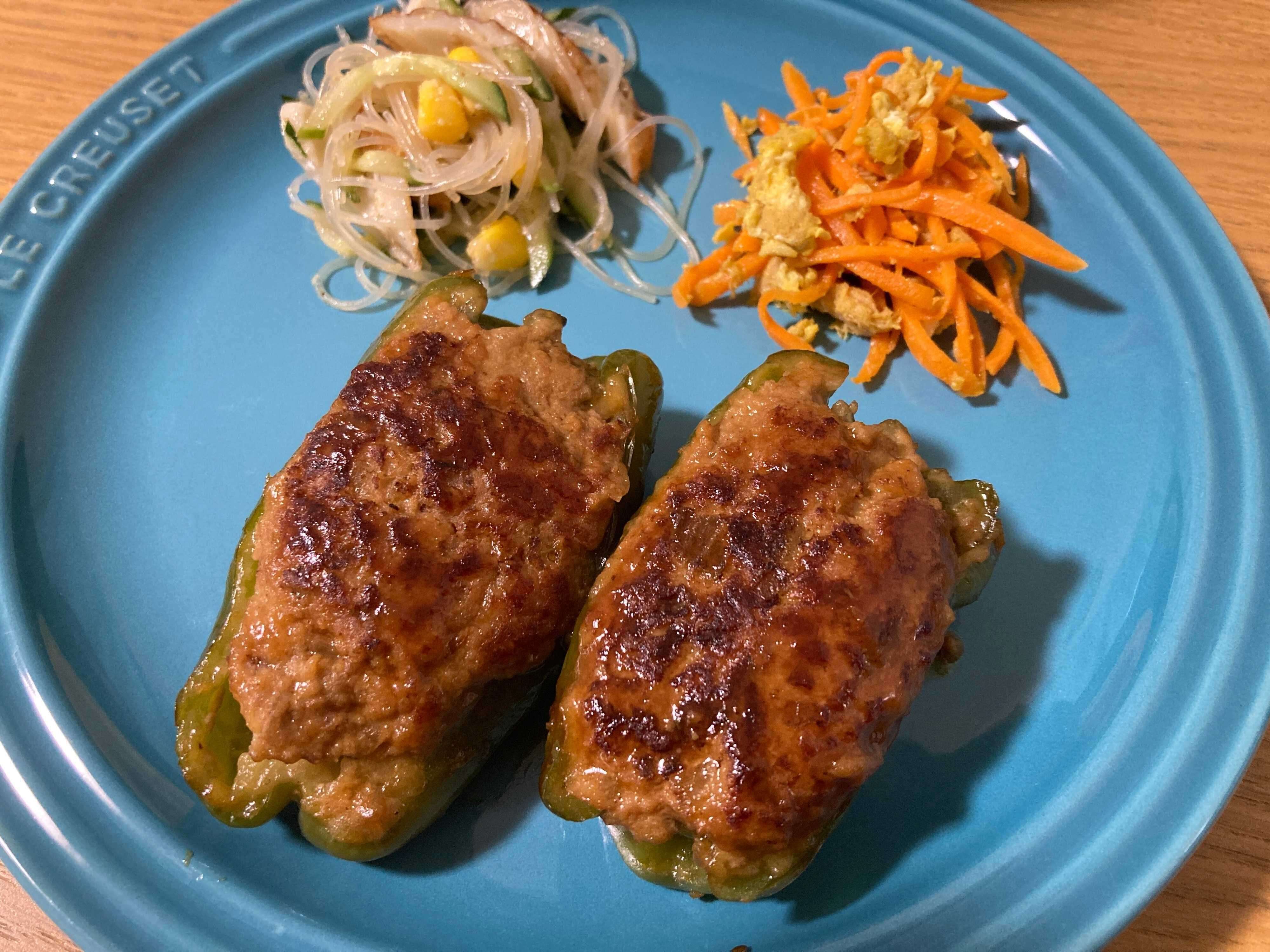 ピーマンの肉詰め