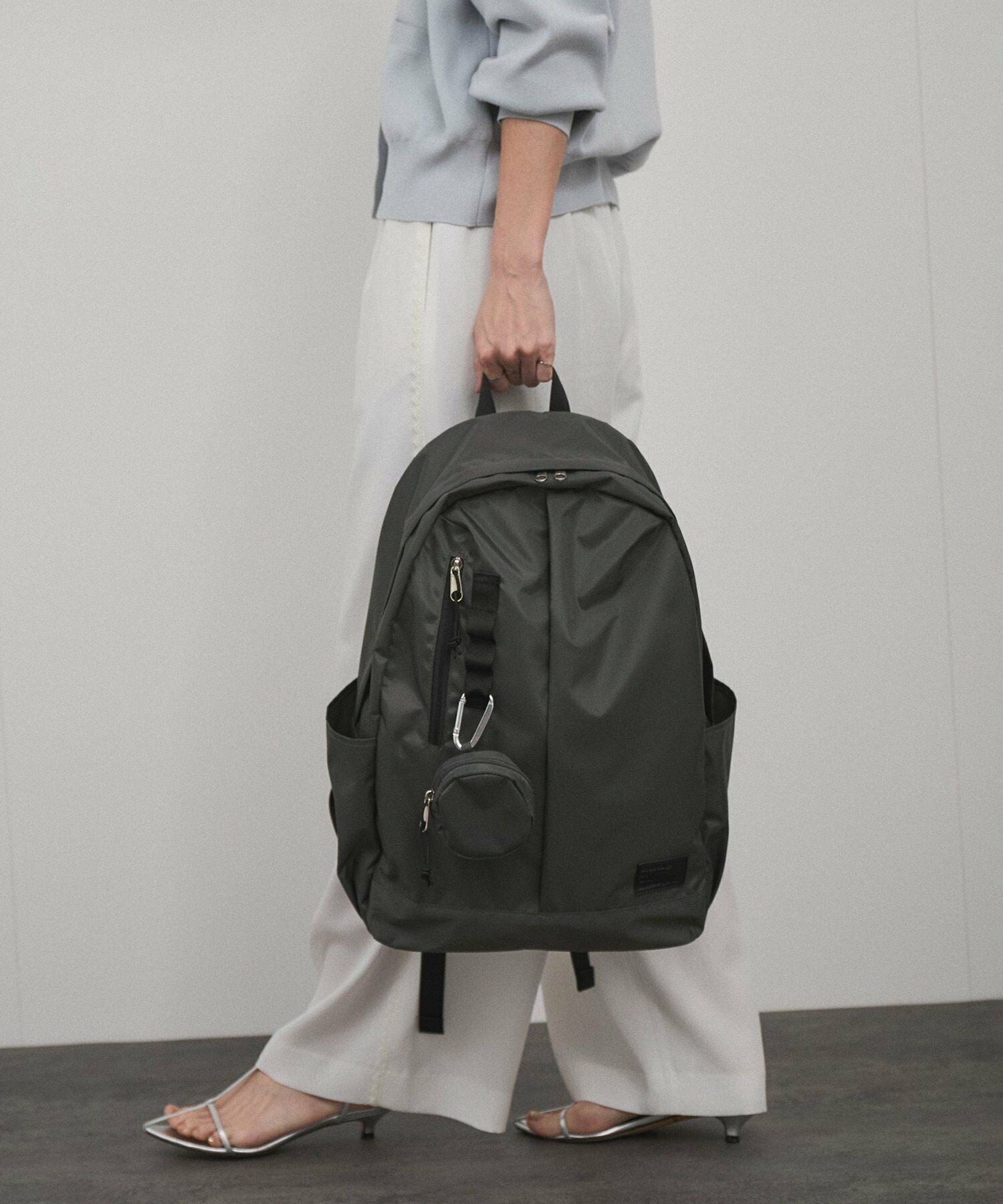 旅行　リュック