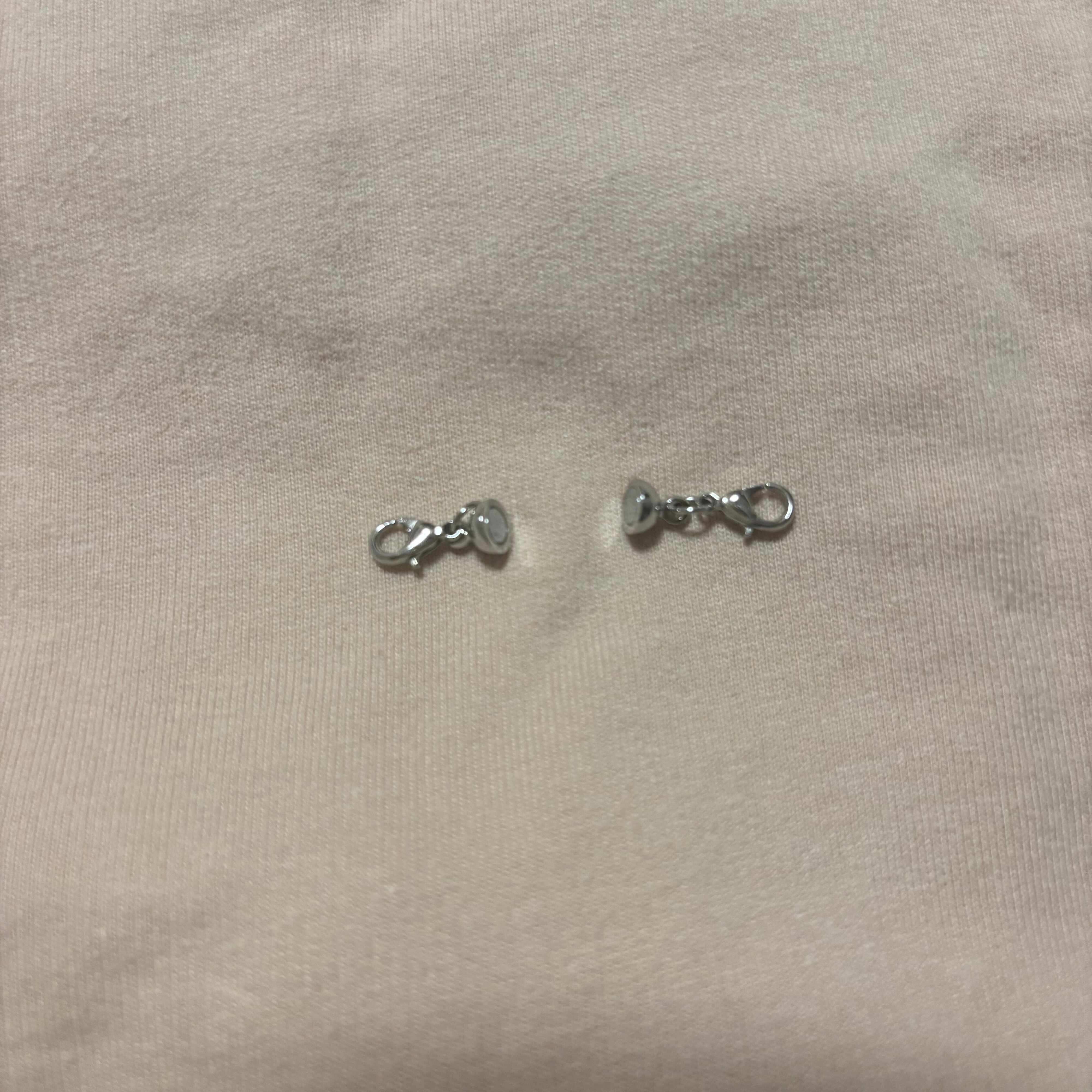 アクセサリーにつけるマグネットの留め具