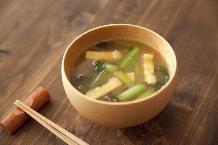 小松菜と油揚げのおみそ汁