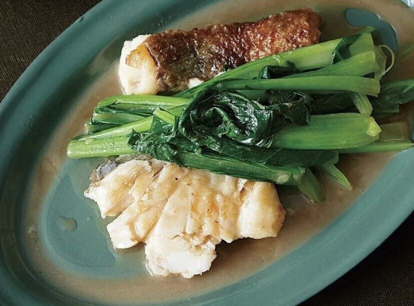 青菜も入れれば手間なく彩りよい一皿に！たらのバター照り焼き