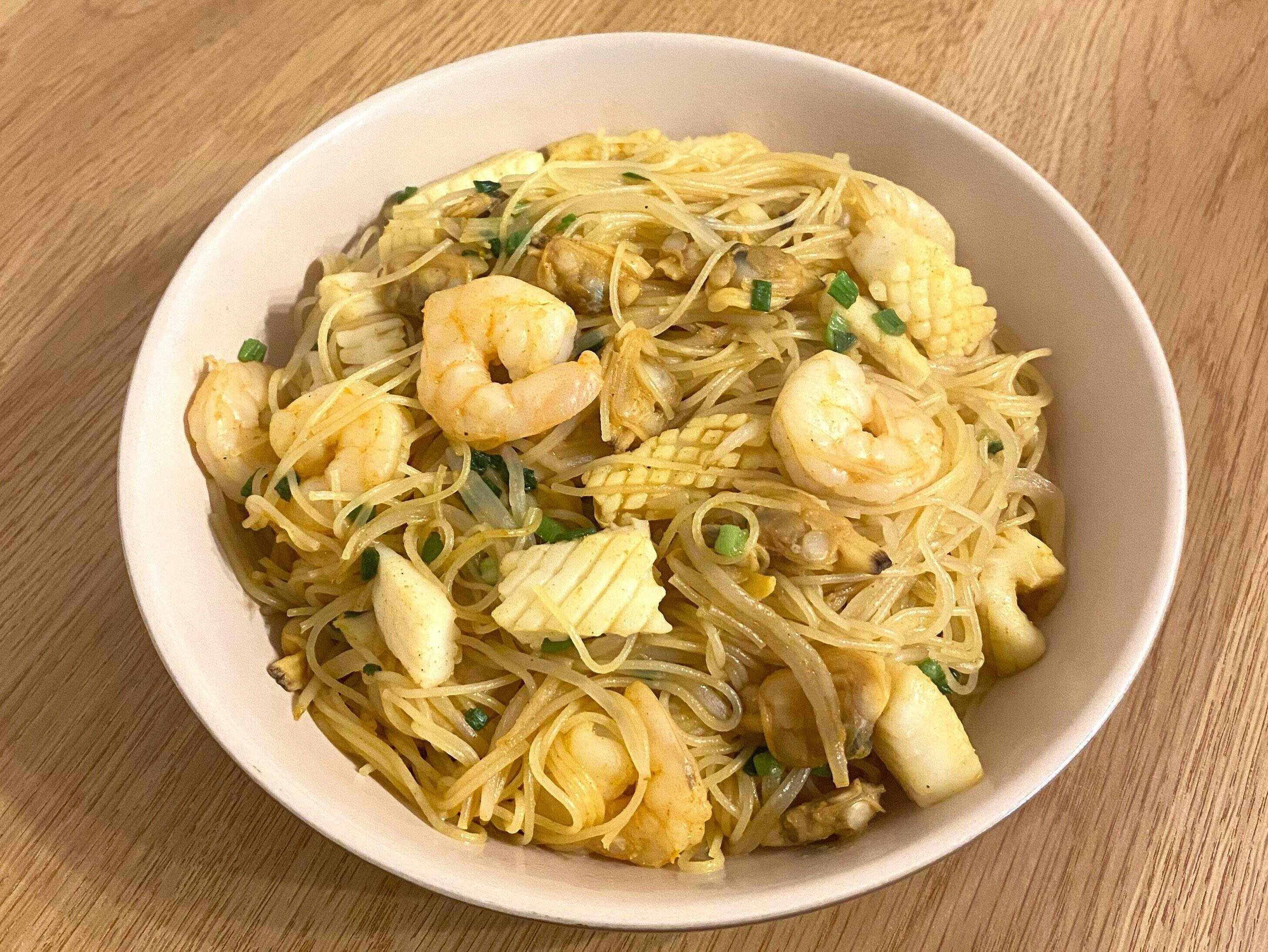 シンガポールビーフン　カレー味