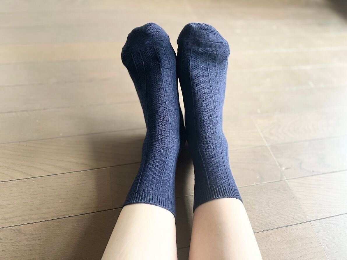 レディースソックスリンクスダイヤ柄を履いたところ