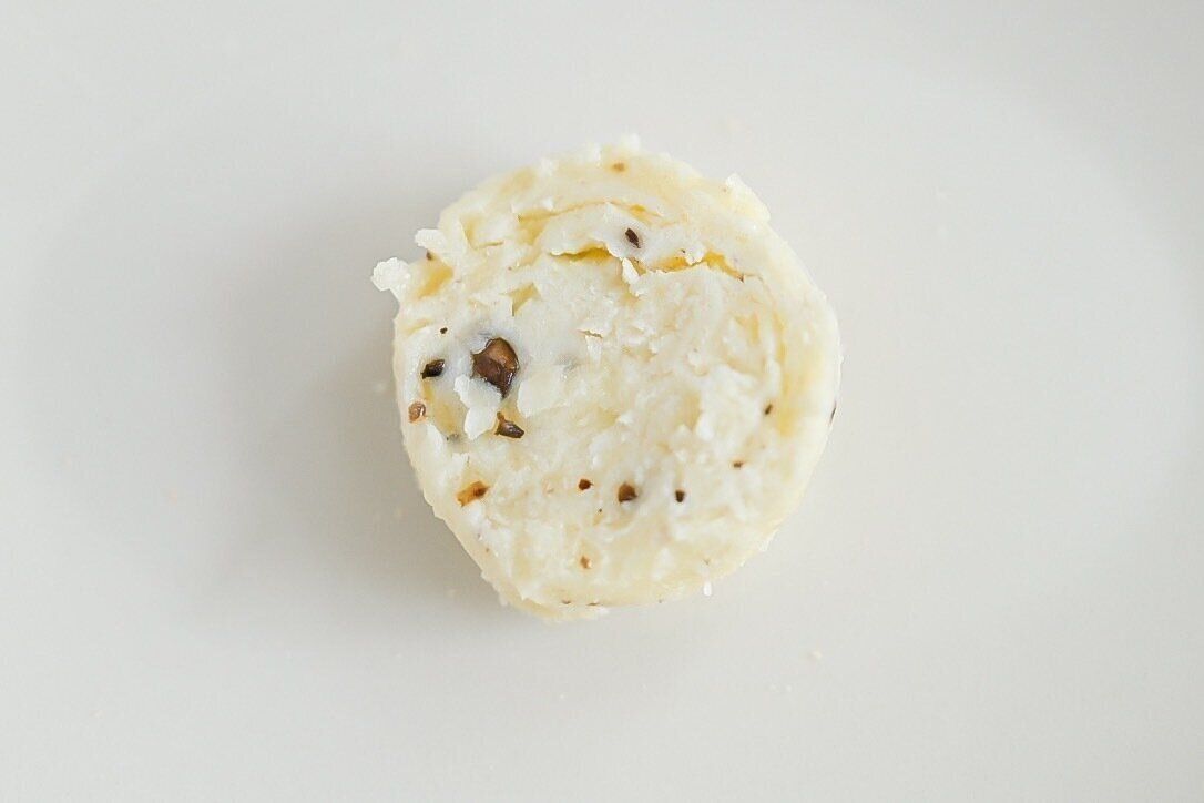 白トリュフバターの断面