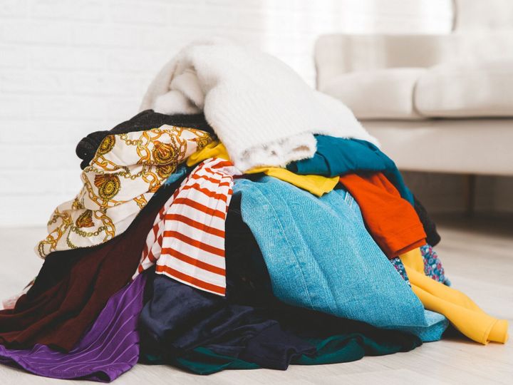 服のおすすめ収納術10選 収納時に使える便利なグッズについても紹介 サンキュ 服のおすすめ収納術10選 収納時に使える便利なグッズについても紹介 サンキュ