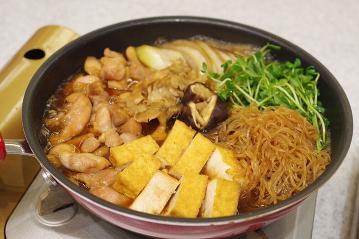 豚肉でも鶏肉でも!もっと自由な「すき焼きアレンジ」で気楽な“週末ごちそう鍋”を