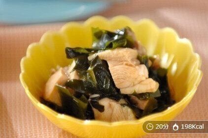 鶏とワカメの酢の物