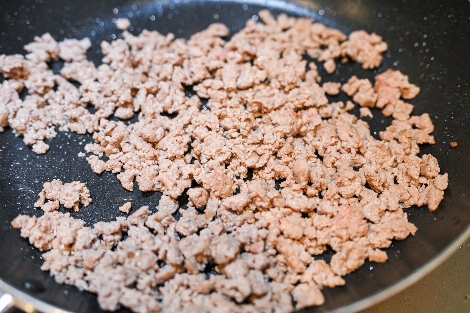 炒めた豚ひき肉