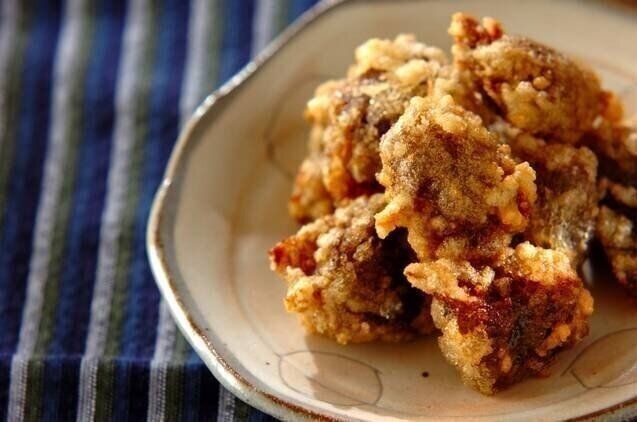 めんつゆ入り凍りコンニャクのから揚げ