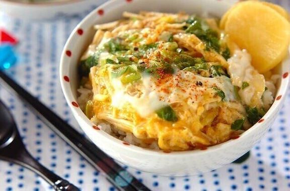 鶏ひき肉の親子丼