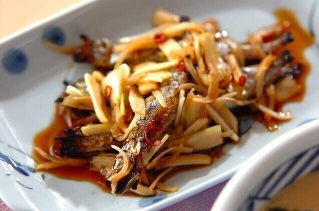 焼きシシャモの南蛮漬け