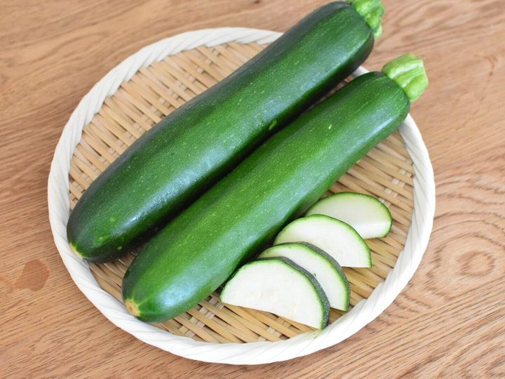 野菜のプロが教える 旬の ズッキーニ のおいしすぎる食べ方 サンキュ 野菜のプロが教える 旬の ズッキーニ のおいしすぎる食べ方 サンキュ