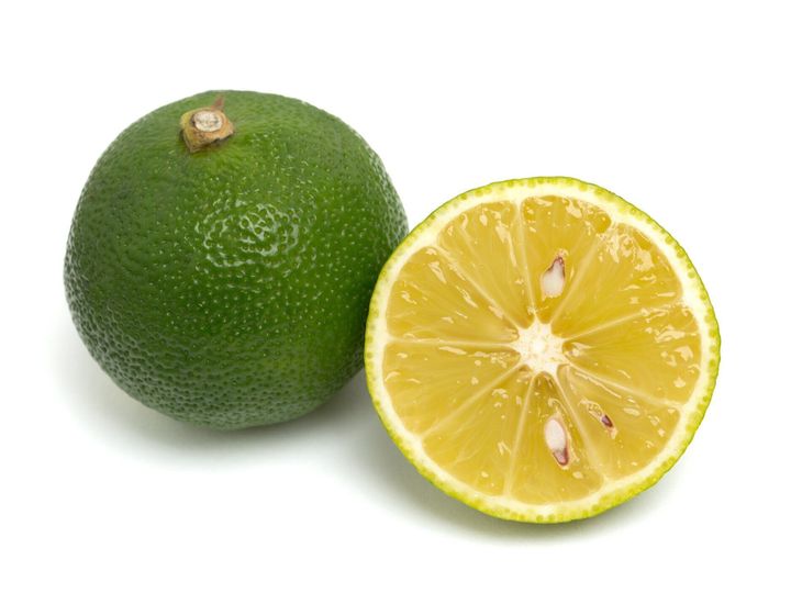 管理栄養士監修 すだち の主な栄養素とカロリーまとめ おすすめな調理方法は サンキュ 管理栄養士監修 すだち の主な栄養素とカロリーまとめ おすすめな調理方法は サンキュ