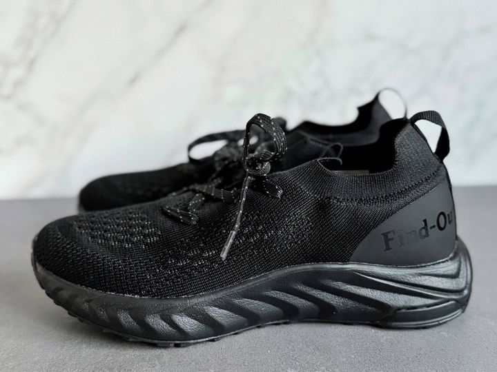 1.ソールには独自の高反発素材が使われているから