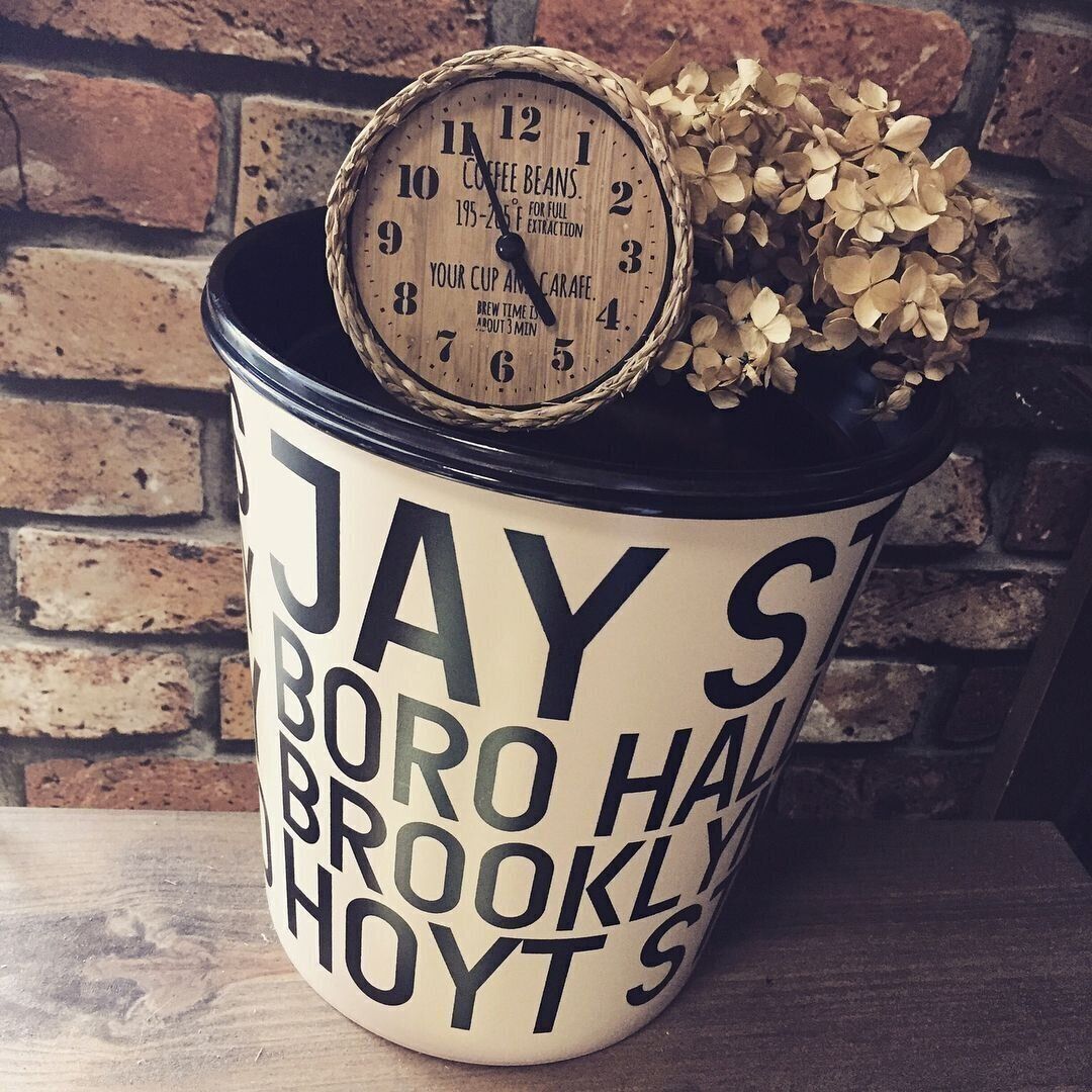 【セリア】鉢皿を使っておしゃれなインテリア台に変身！