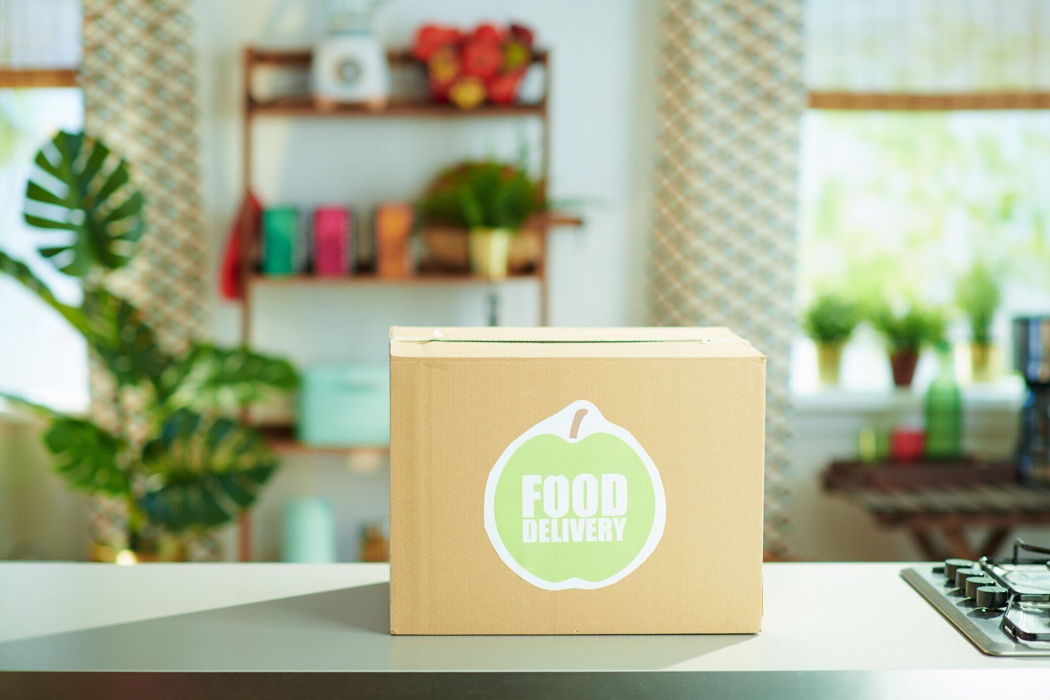 キッチンにフードボックス付きデスク