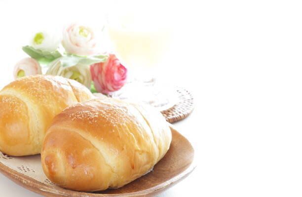 自家製バターロールパン