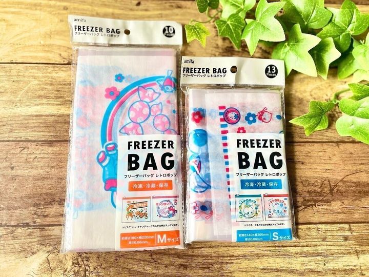 セリアのフリーザーバッグ レトロポップ