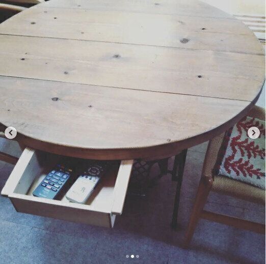 テーブル下にDIYで引き出しをつくるアイデア