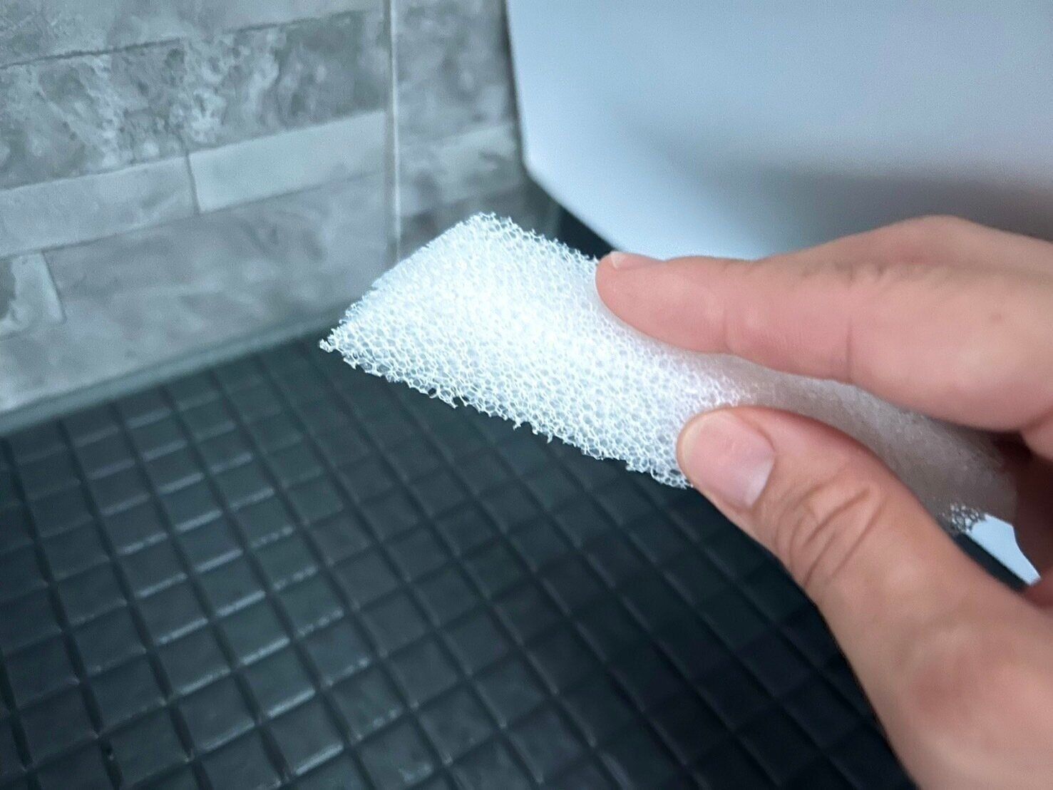 【3COINS】絶対おすすめ！ちぎって使えるバス用掃除スポンジ