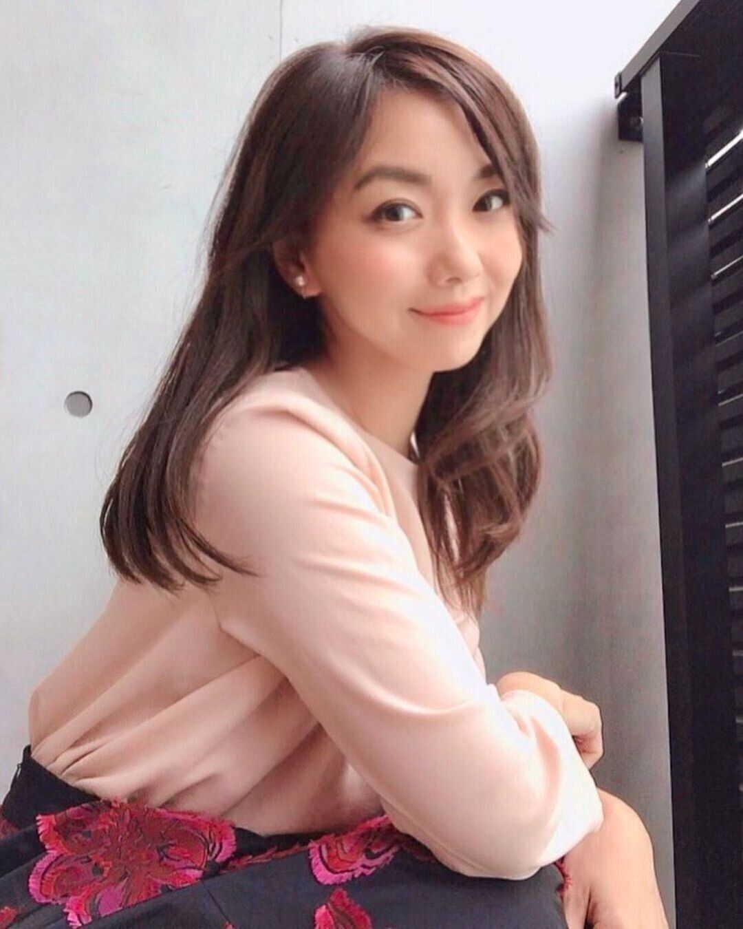 40代に似合うロングヘアスタイル おさまりロングなら気品のある印象に