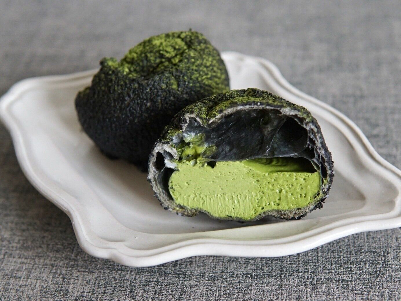 濃いお抹茶クッキーシュー