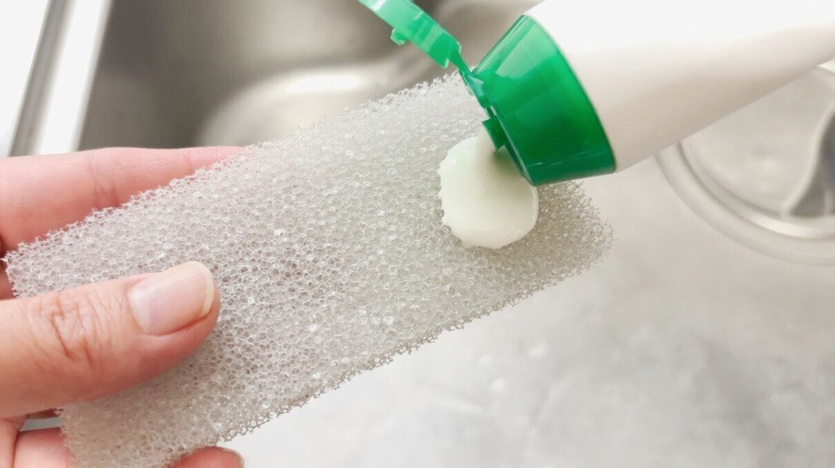 ジフをスポンジに塗布