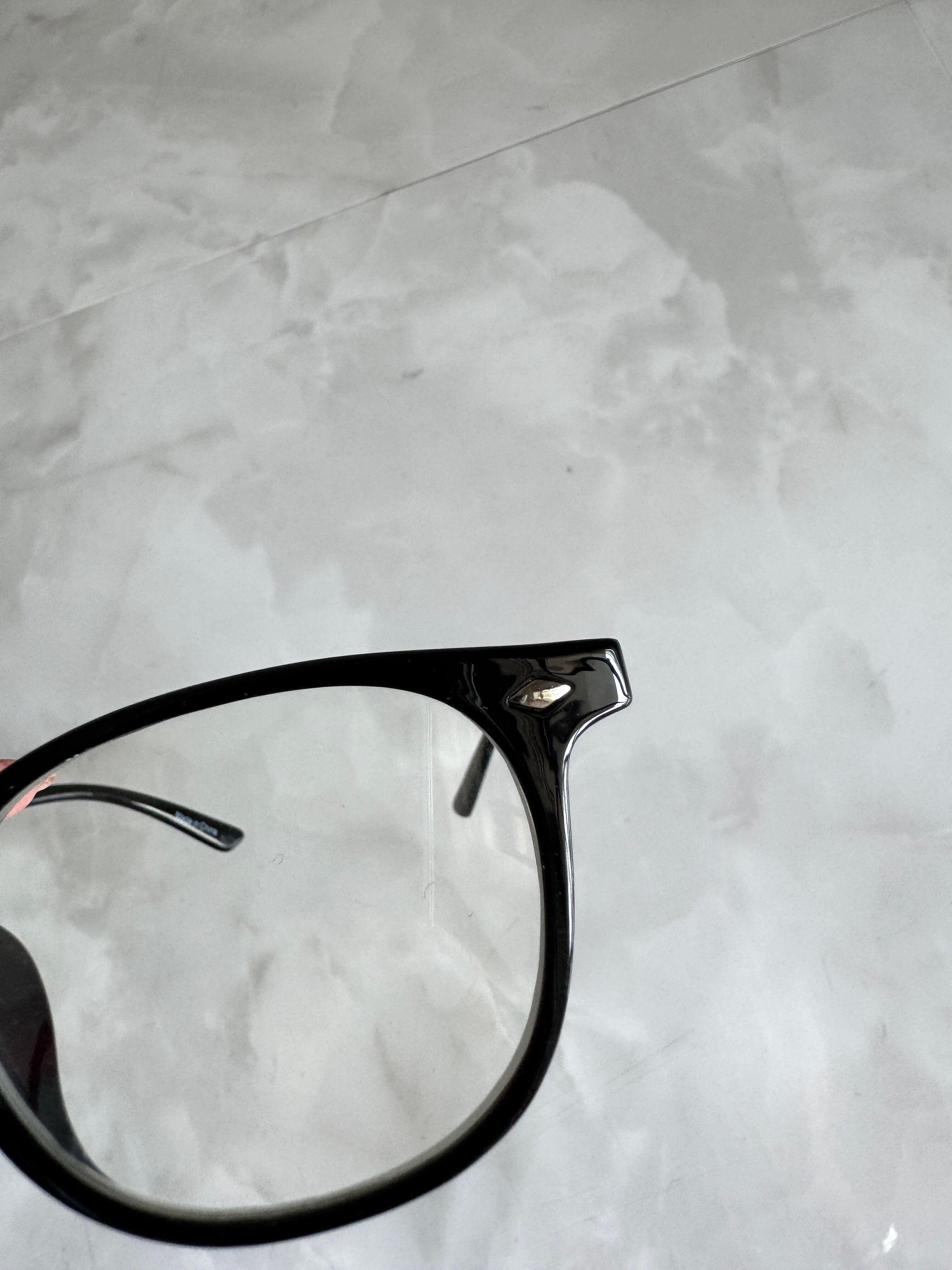 GU UVカットボスリントンサングラス