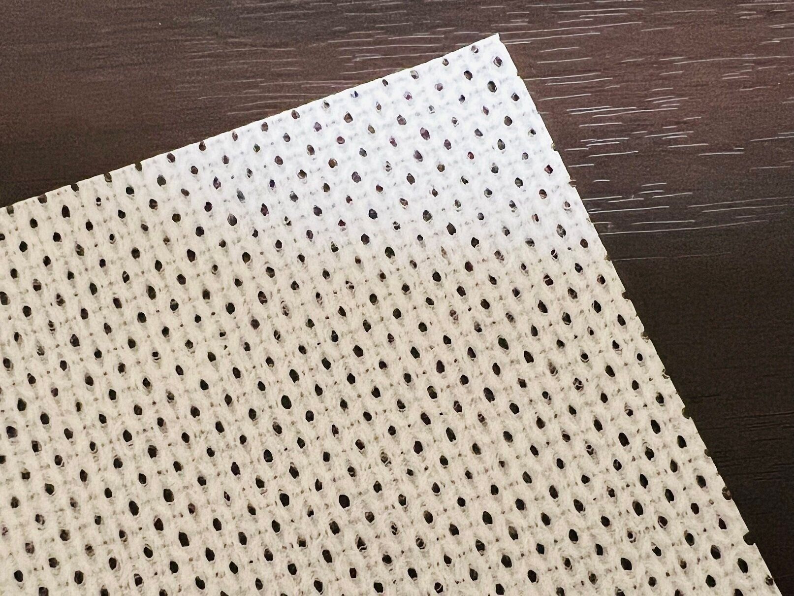 品切れが続いていたダイソーの人気商品「ミラクルキッチンワイプス」とは!?