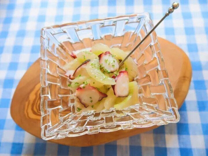 タコとセロリのはちみつレモンマリネ