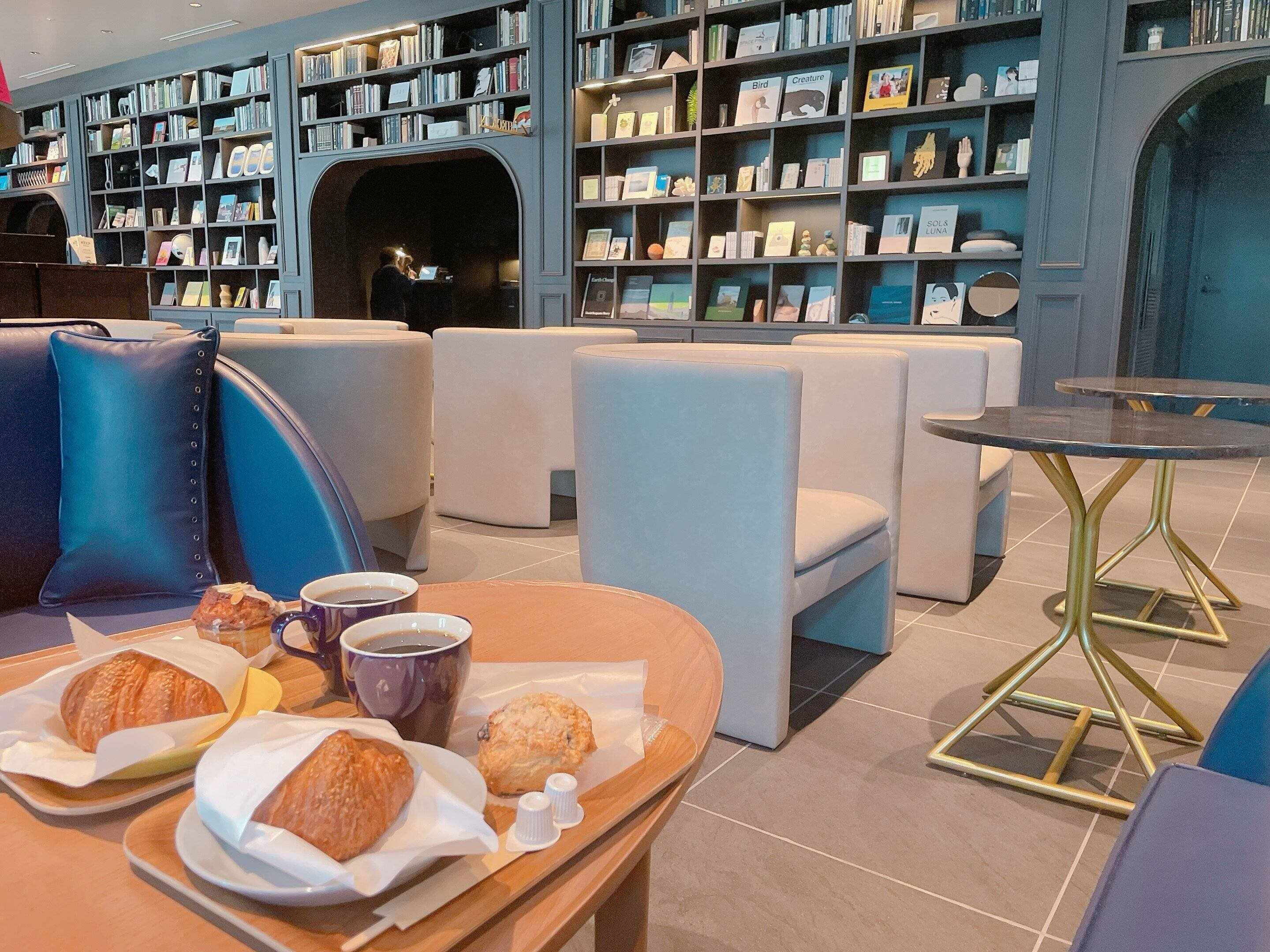 カフェめぐりをしながらリフレッシュ！