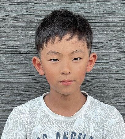 頭の形がキレイに見える！小学生ヘア