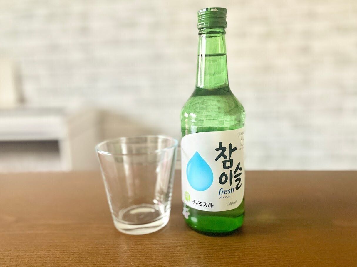 チャミスルのおすすめの飲み方6選！お酒の特徴や種類も解説