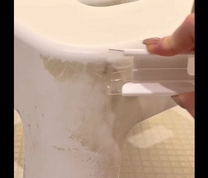 【ダイソー】インスタでバズってた！曲がるスクレーパー