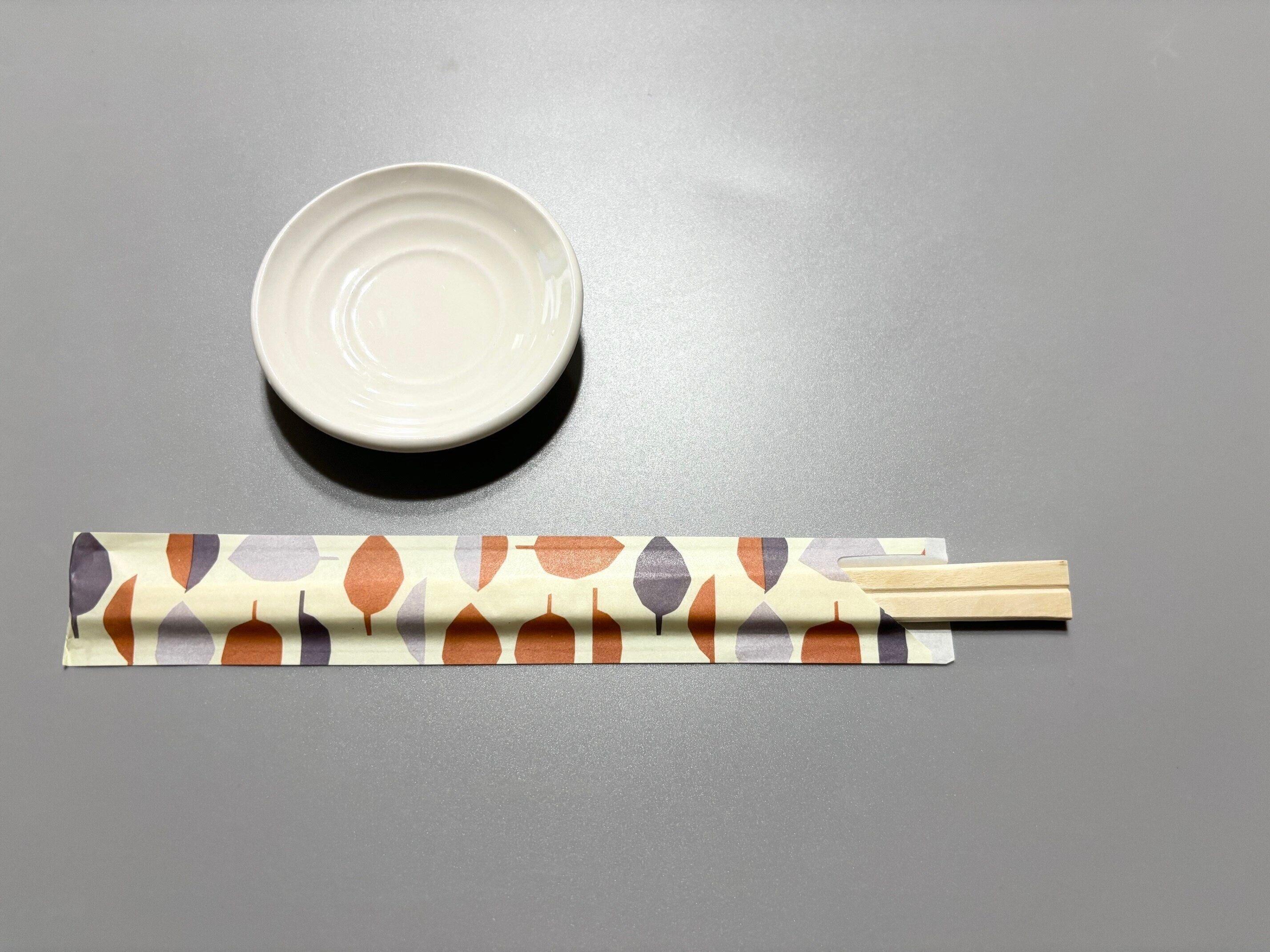 割り箸と小皿