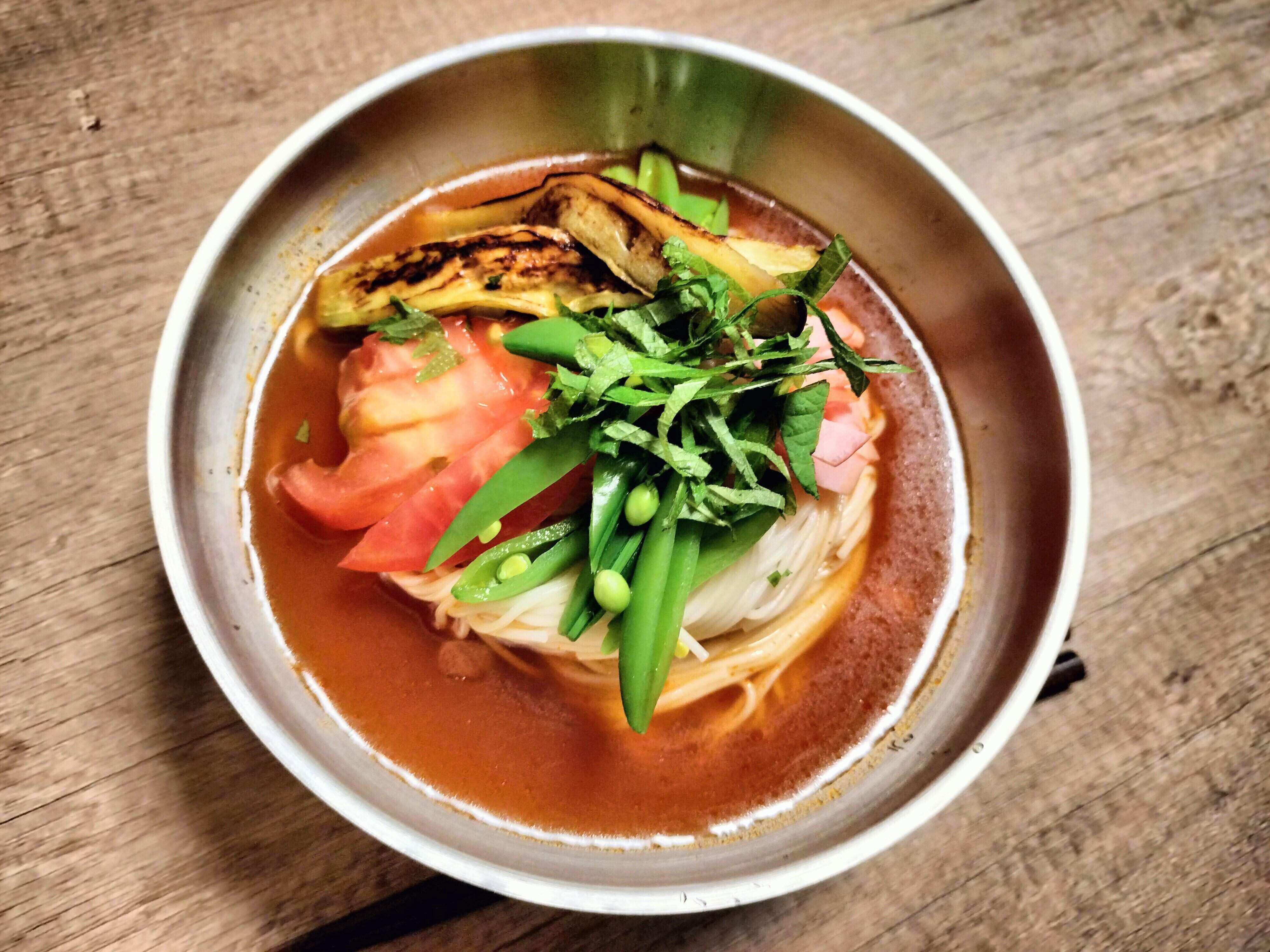 韓国式冷やしコチュジャンつゆのそうめん