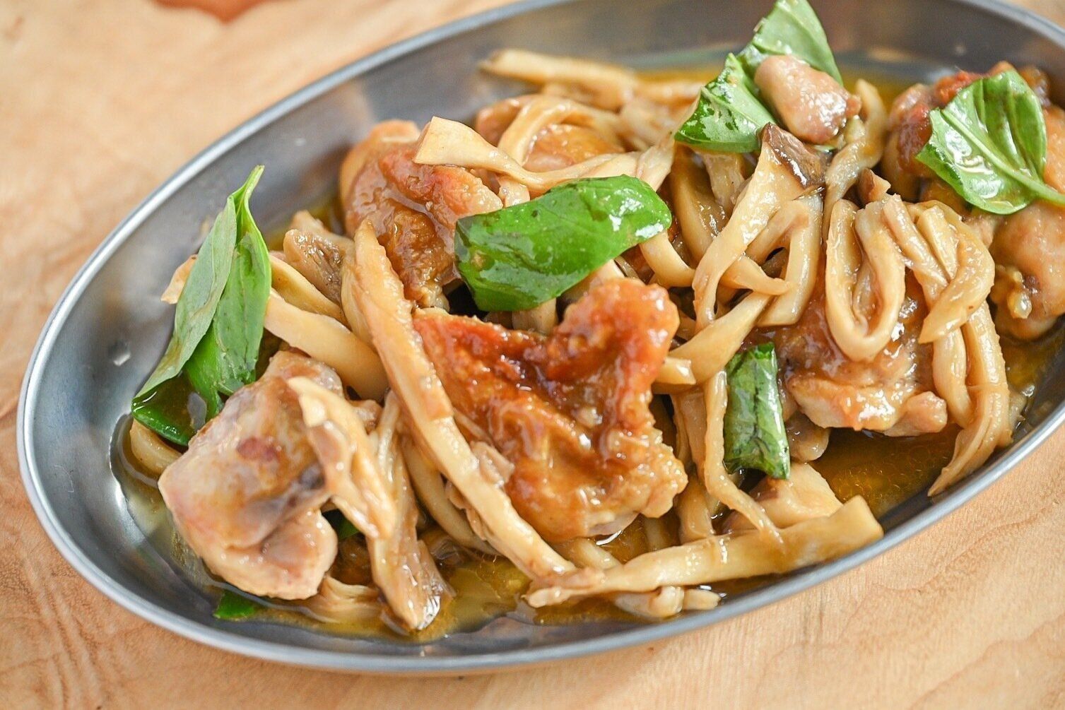 完成した三杯鶏（サンペイジー）