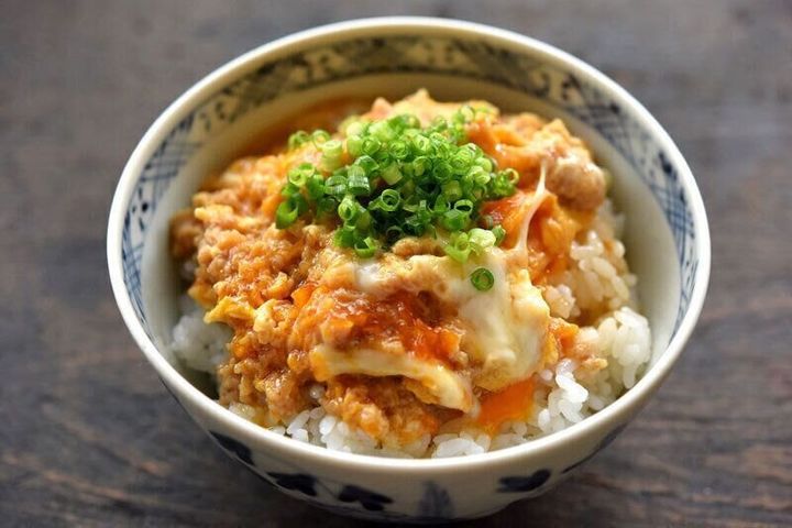 いそがしい日にぴったりな 丼もの 丼ぶり おすすめレシピ55選 パパッとつくれておなかも大満足 サンキュ いそがしい日にぴったりな 丼もの 丼ぶり おすすめレシピ55選 パパッとつくれておなかも大満足 サンキュ