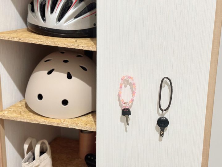 掛けるだけだから収納にも困らない