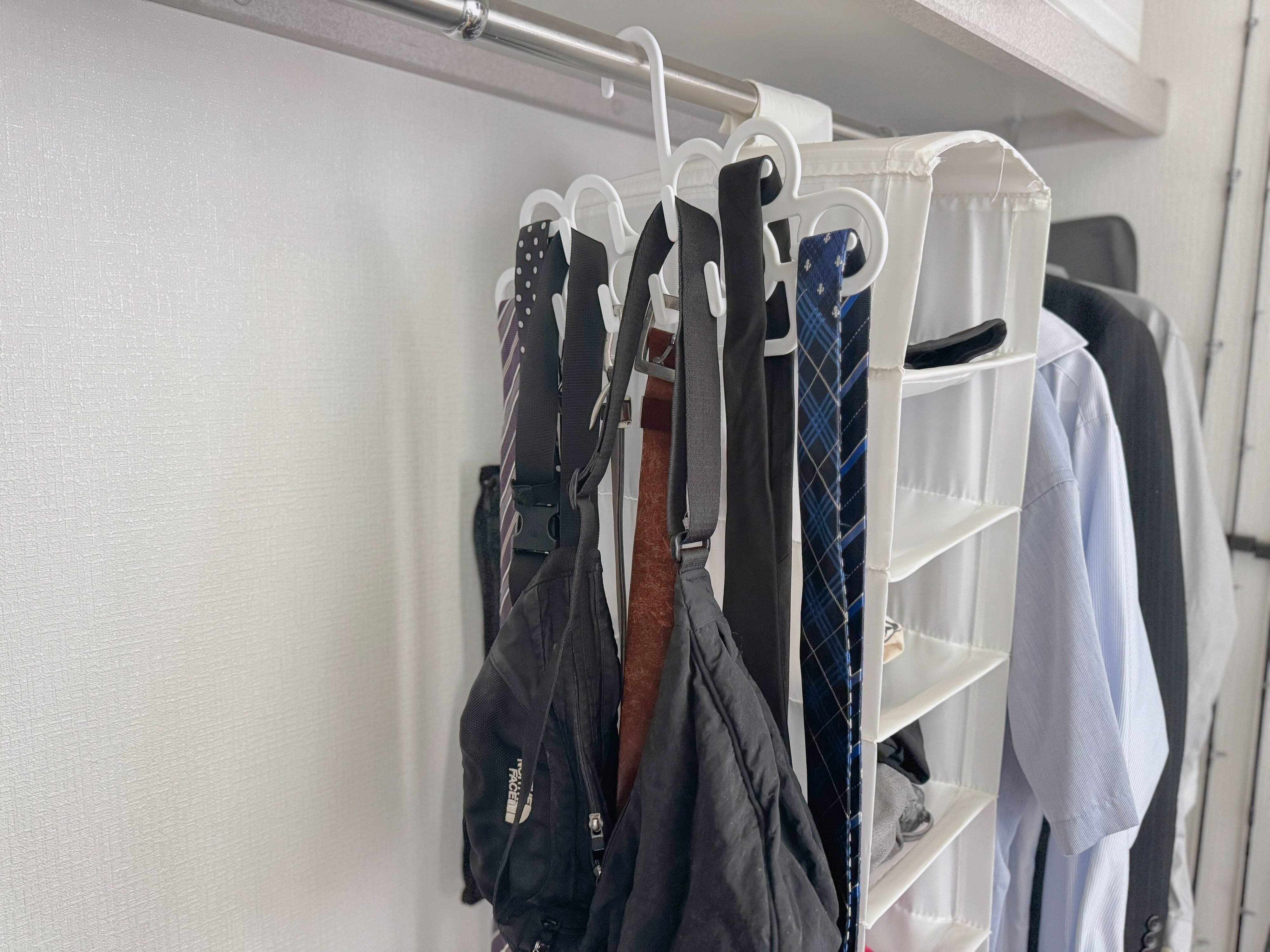 ハンガー1つでバツグンの収納力！