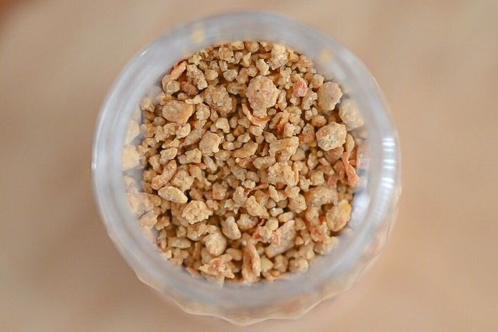 ピリ辛エビ塩の中身