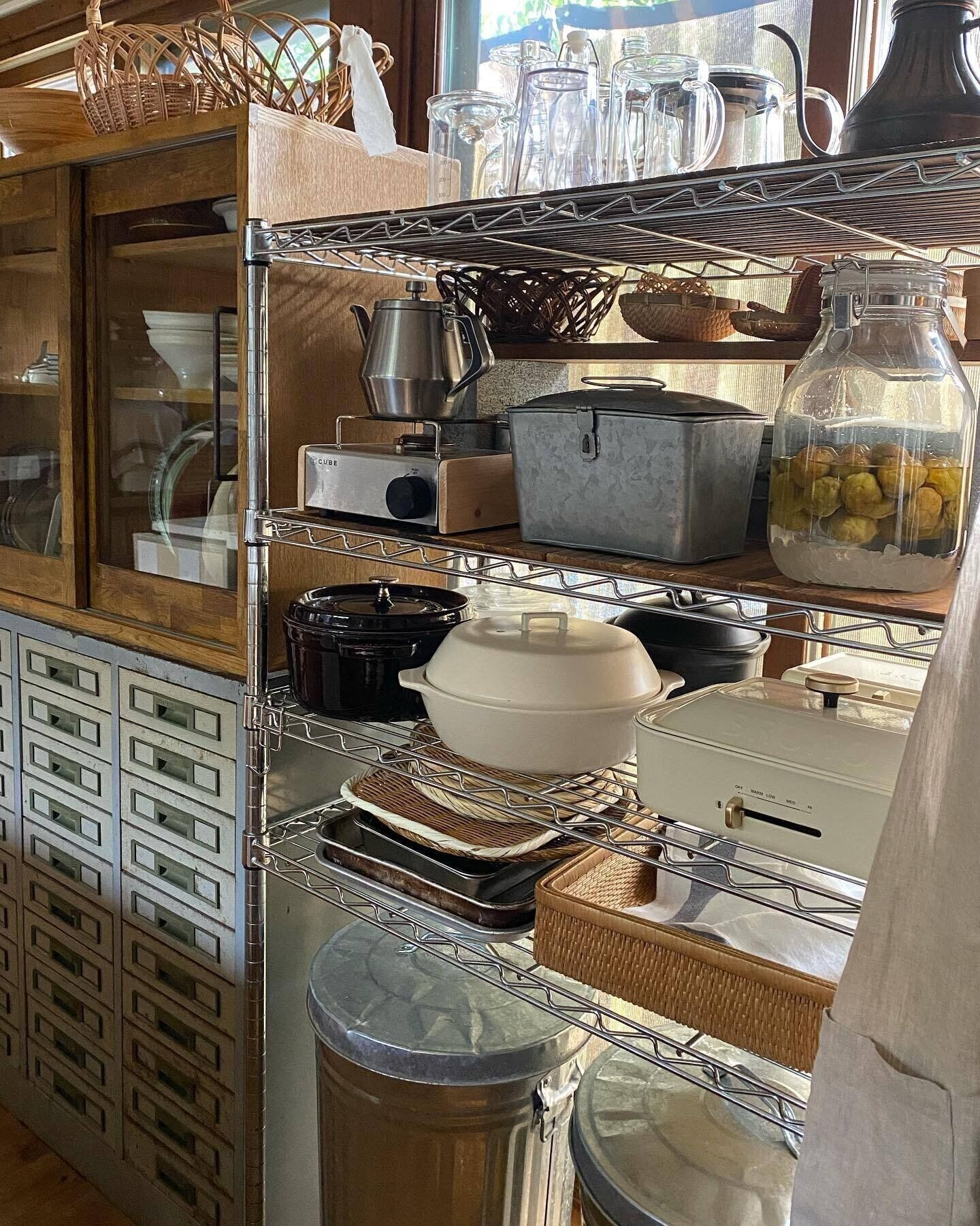 棚にそのまま収納して取り出しやすさを優先