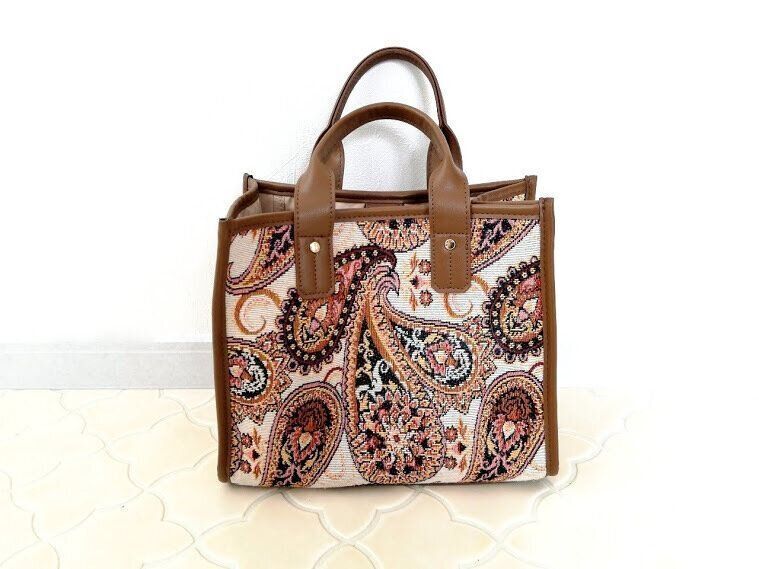 しまむら 1 419円には見えない 女子力が上がるバッグの収納力をビフォーアフターで検証 サンキュ