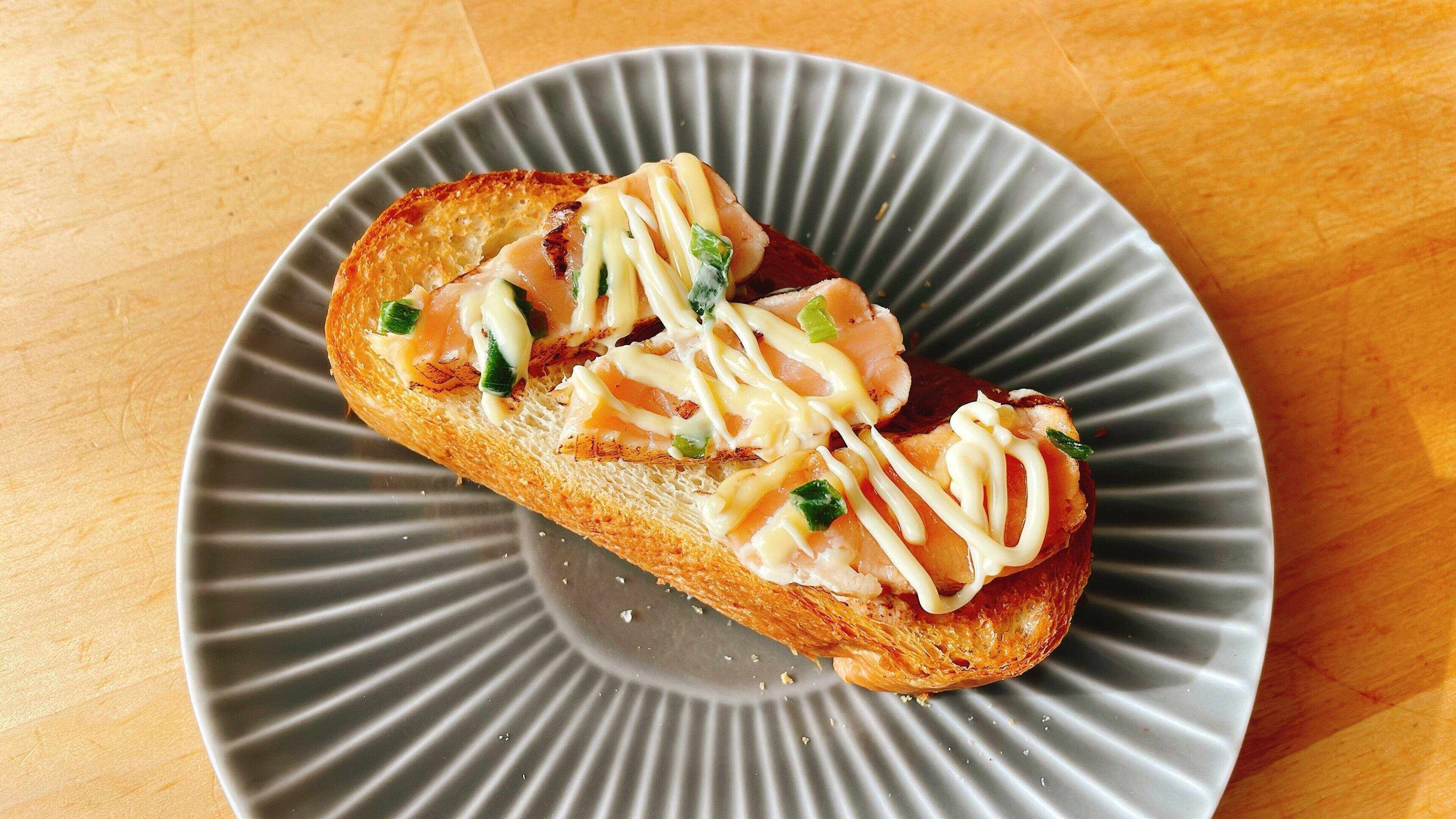 サーモンバゲット